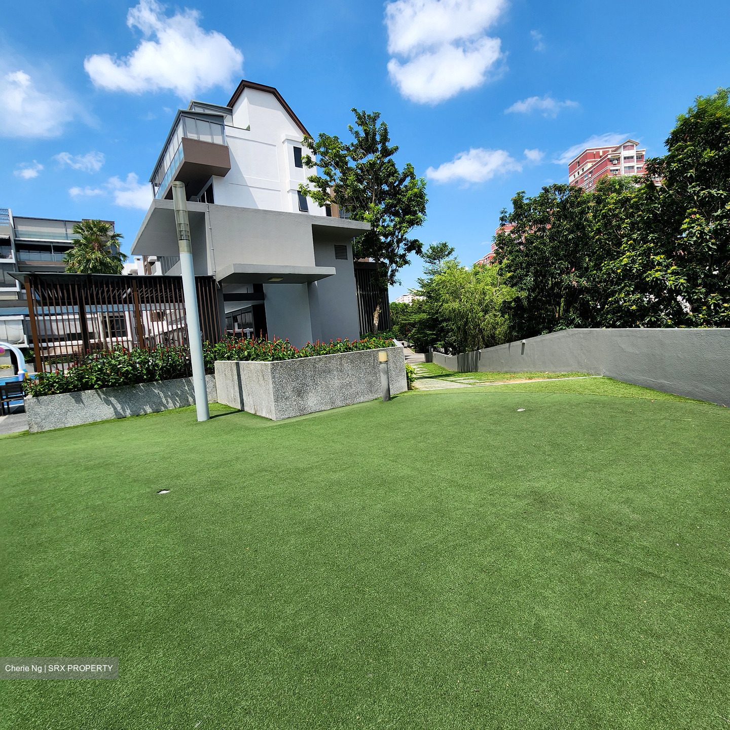 Stratum (D18), Condominium #579492771